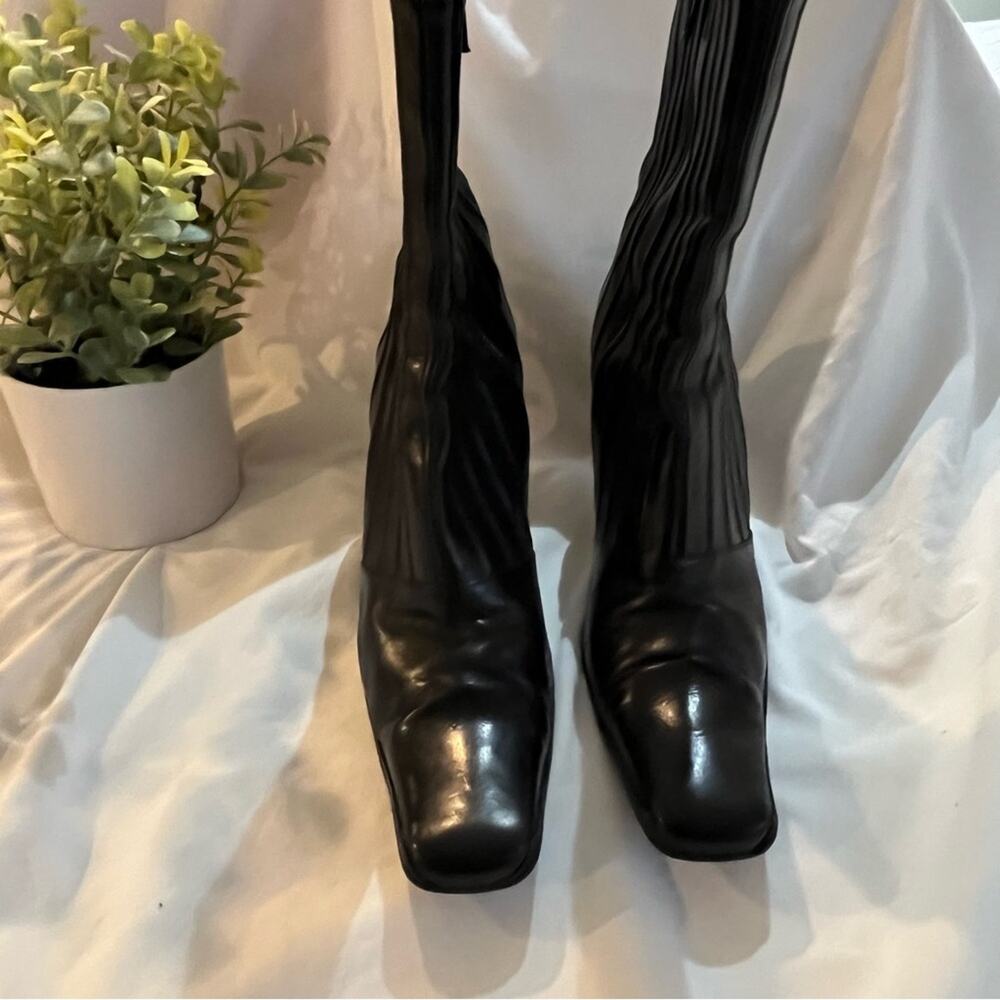 VALENTINE SHORT BOOTS - SIZE 37 MADE IN ITALY